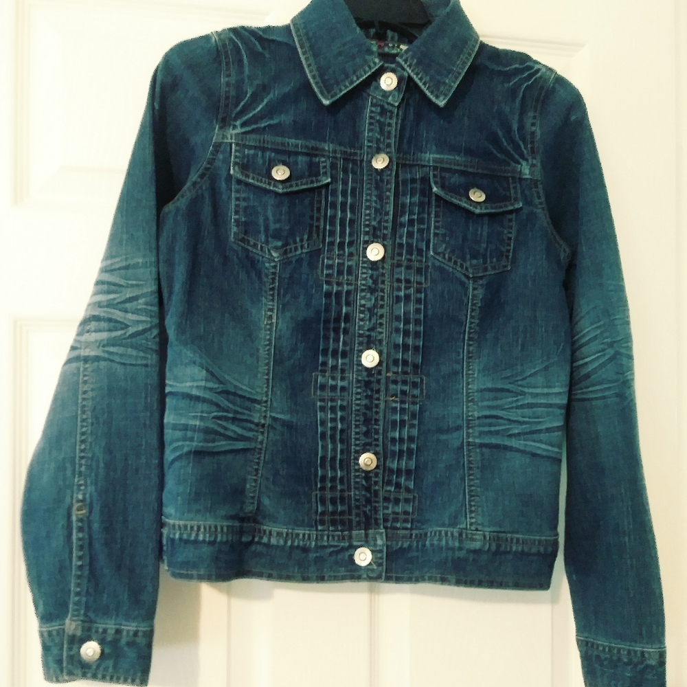🐧SOLOLA DESIGN 14 BUTTON JEAN 🧥👖JACKET,A FABULOUS GIFTING. 🎁